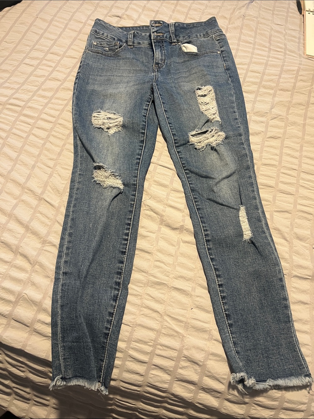 Refuge Light Blue Distressed Women's Jeans
